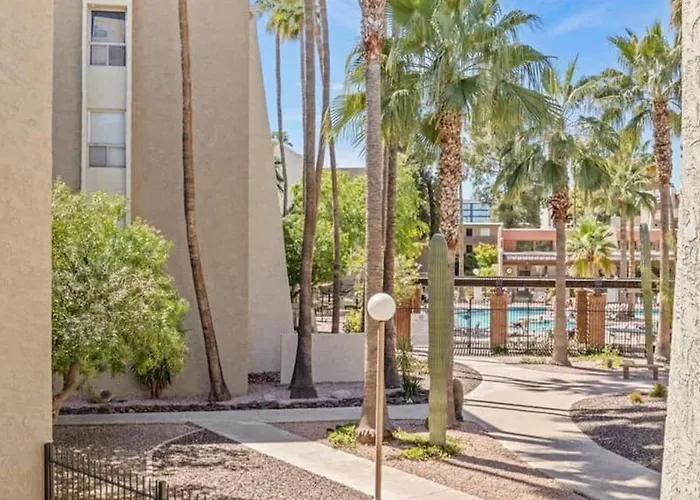 Charming 2bd-2bth In Heart Of Old Town